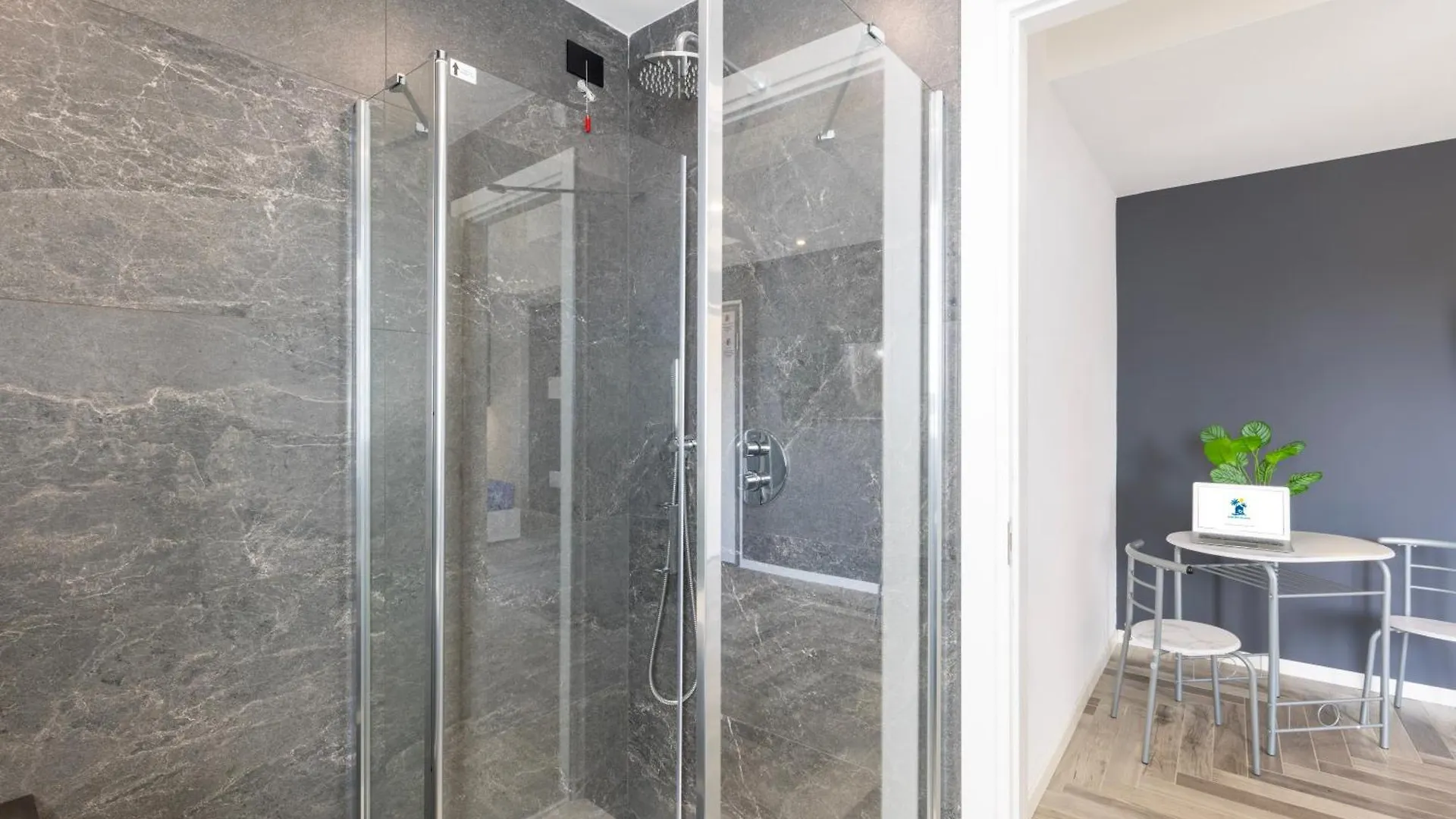 Stanza Idromassaggio Hotel Quartu Sant'Elena 0*,  Italy